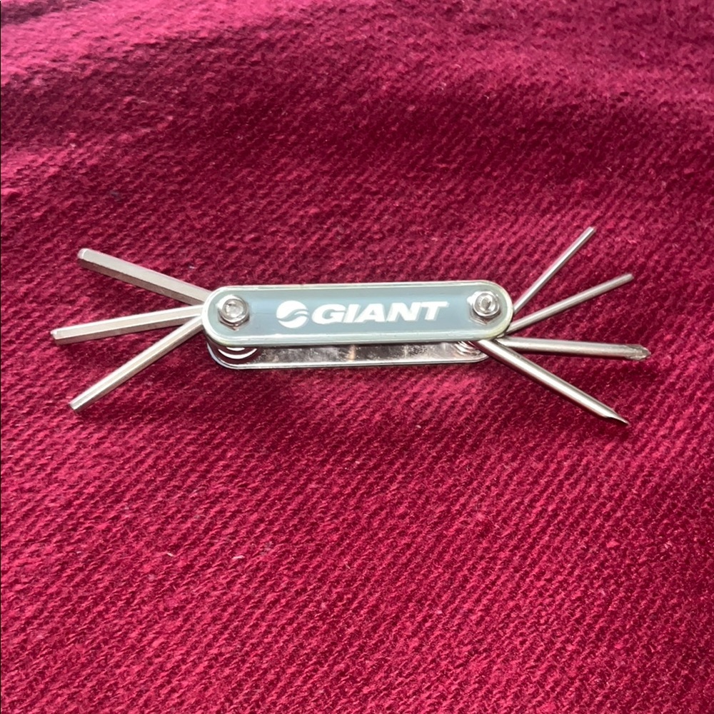 Giant Multi-Tool in Gray - excellent for bike / camp / climb kit